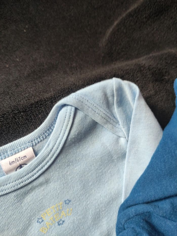 Bodies 6 mois - photo numéro 2