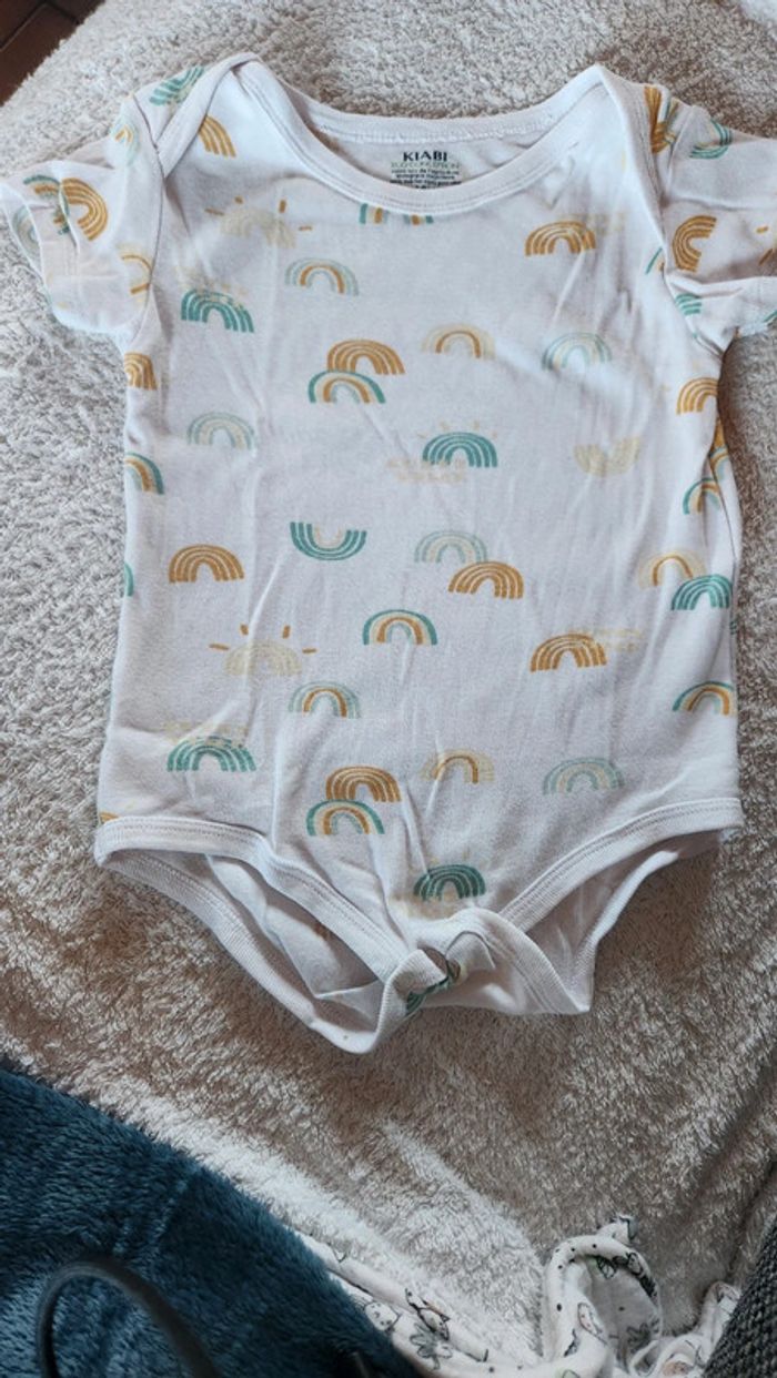 Lot de bodies - photo numéro 5