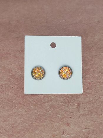 Boucles puces d'oreilles rond quartz orange irisé inox 🇨🇵 Fabrication Artisanale - Ø 8mm