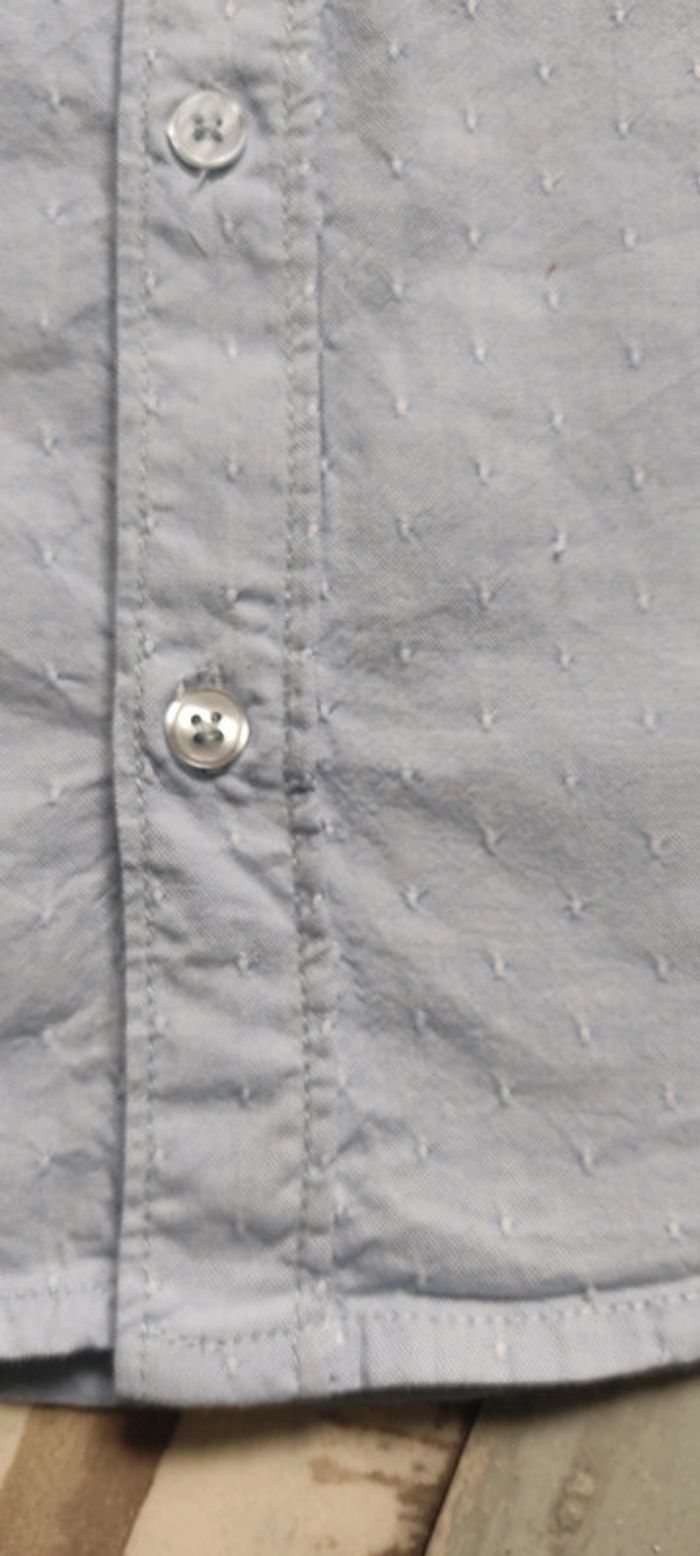 Belle chemise 8 ans 🤩 - photo numéro 2