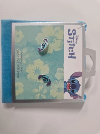 Boucle d oreilles stitch