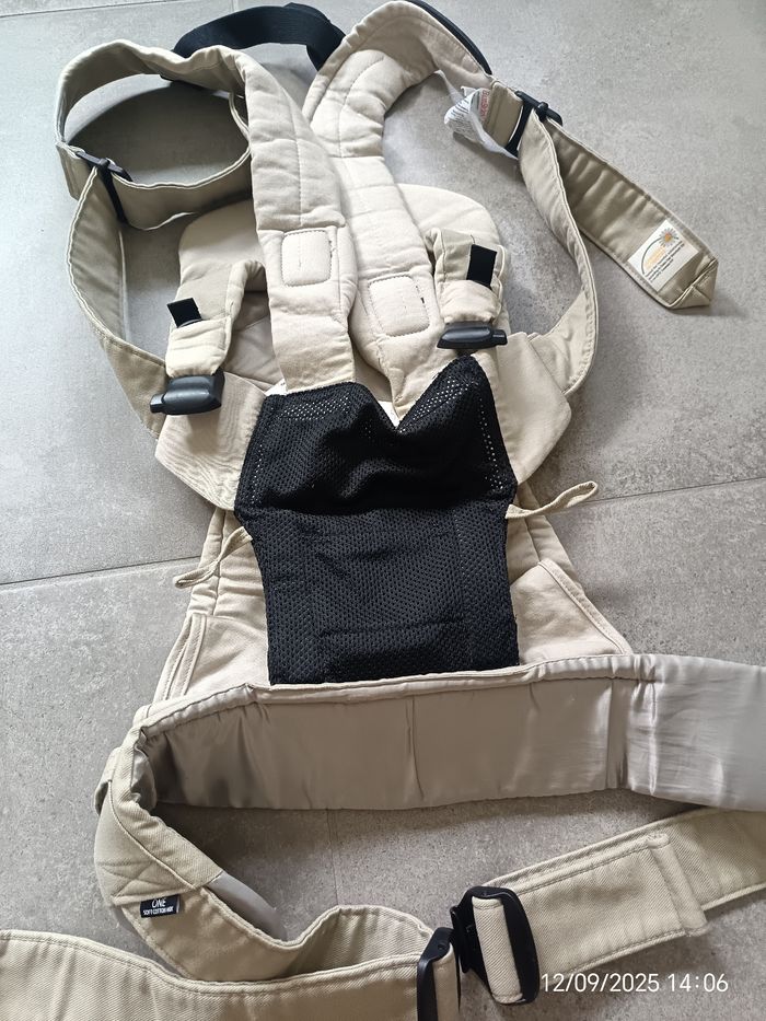 Porte bébé très bon état - photo numéro 2