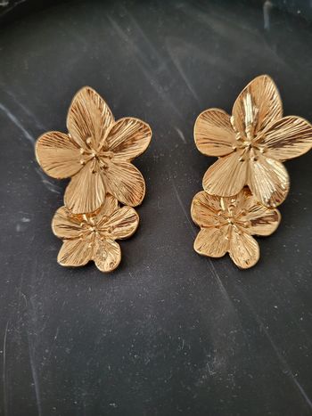 Boucle d'oreille acier inoxydable fleur doré