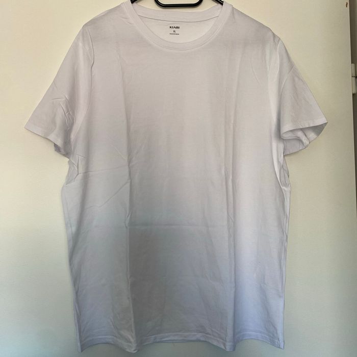 Tee shirt