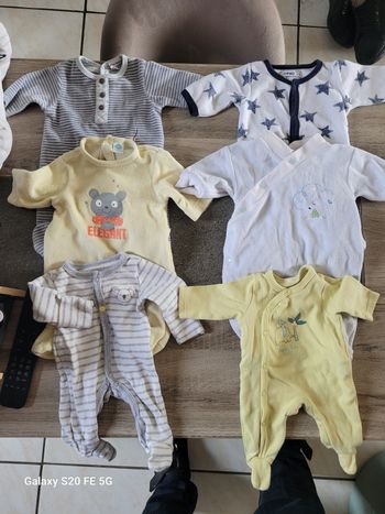 Lot Vêtements  bébé