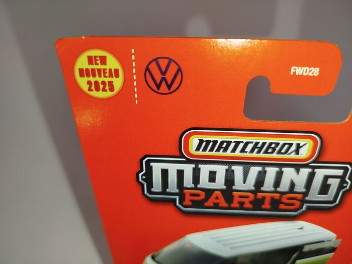 Matchbox 2024 Volkswagen ID.Buzz  1êre Êdition Open Parts 2025 - photo numéro 10