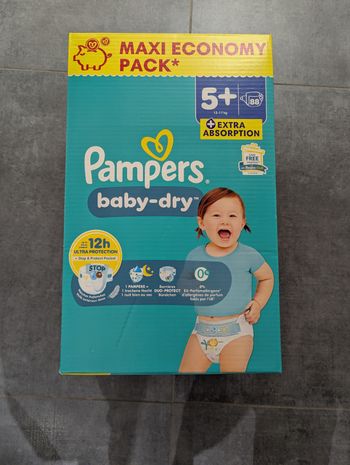 88 Couche pampers taille 5+