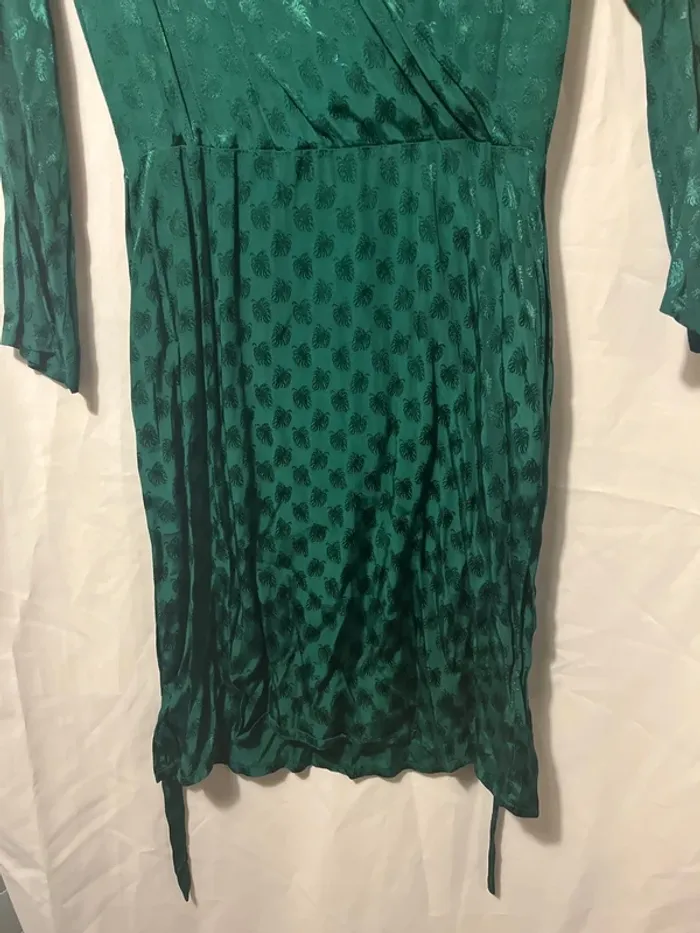 robe verte - photo numéro 3