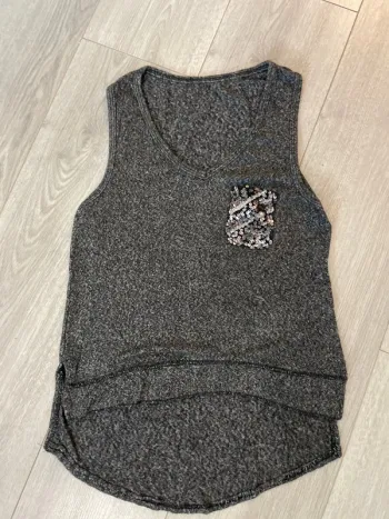 Pull femme sans manche gris