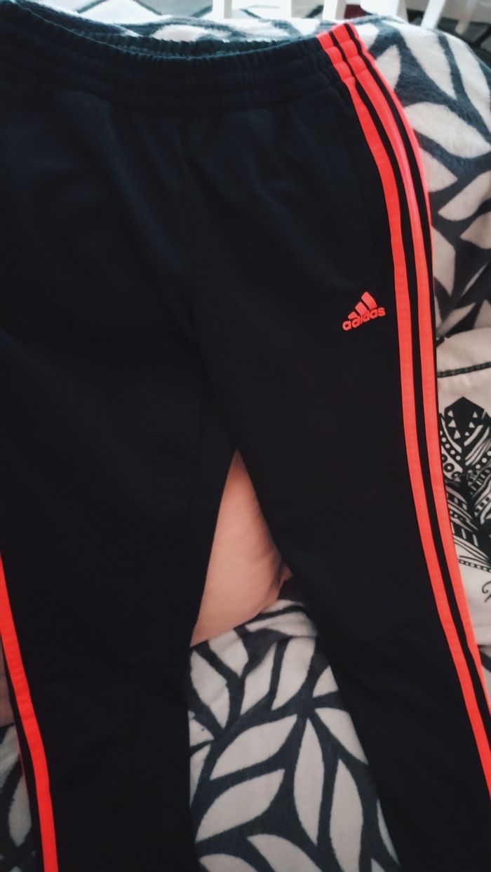 Jooging noir et orange "Adidas" 9/10 ans mixte neuf - photo numéro 7