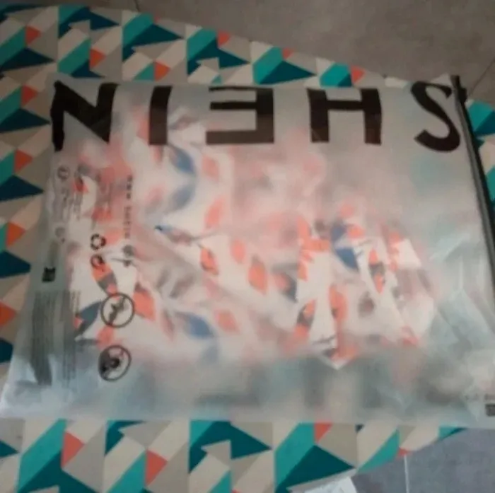 Robe shein S neuve - photo numéro 3