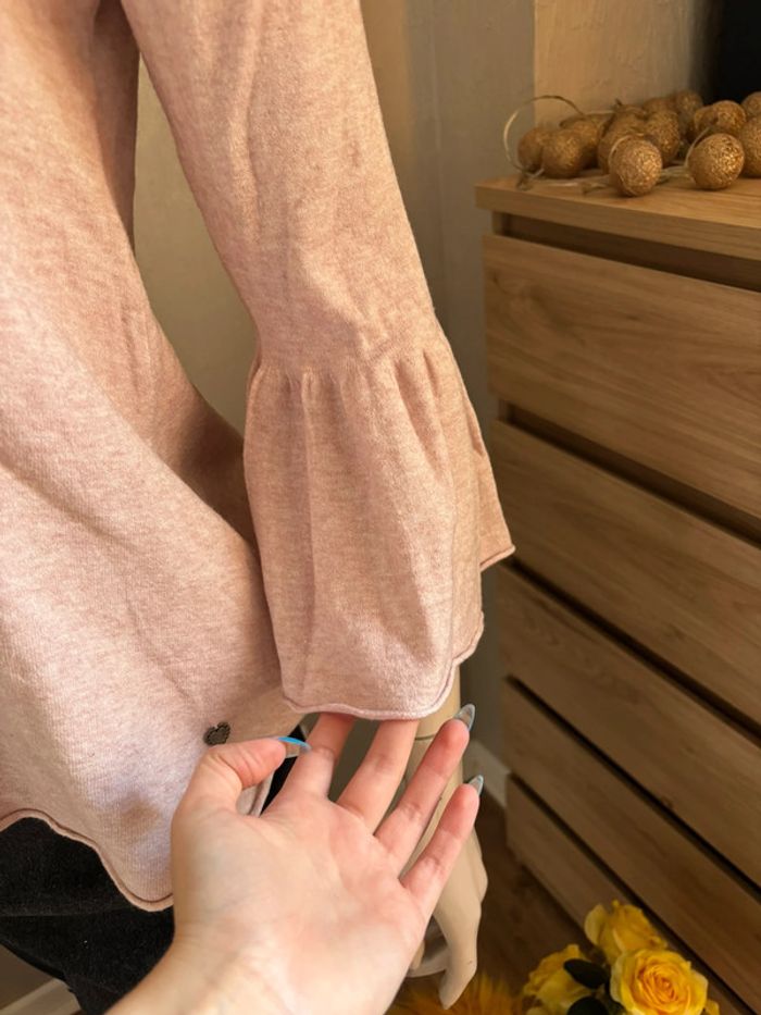 Pull rose clair - photo numéro 3