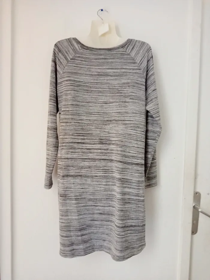 Robe pull de grossesse femme - photo numéro 4