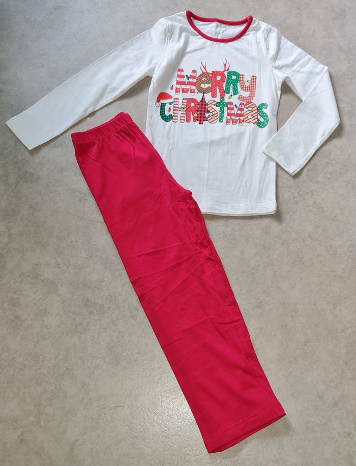 Pyjama 2 pièces fille 6 ans *Noël* neuf - photo numéro 3