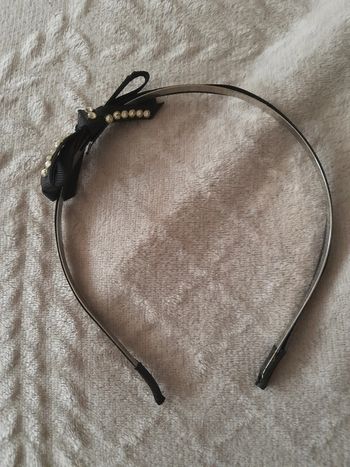 Serre tête nœud strass