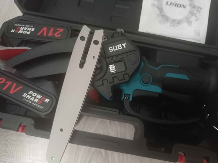 [NEUVE]🌳 Tronçonneuse sans fil 21V – Avec 2 batteries - photo numéro 2