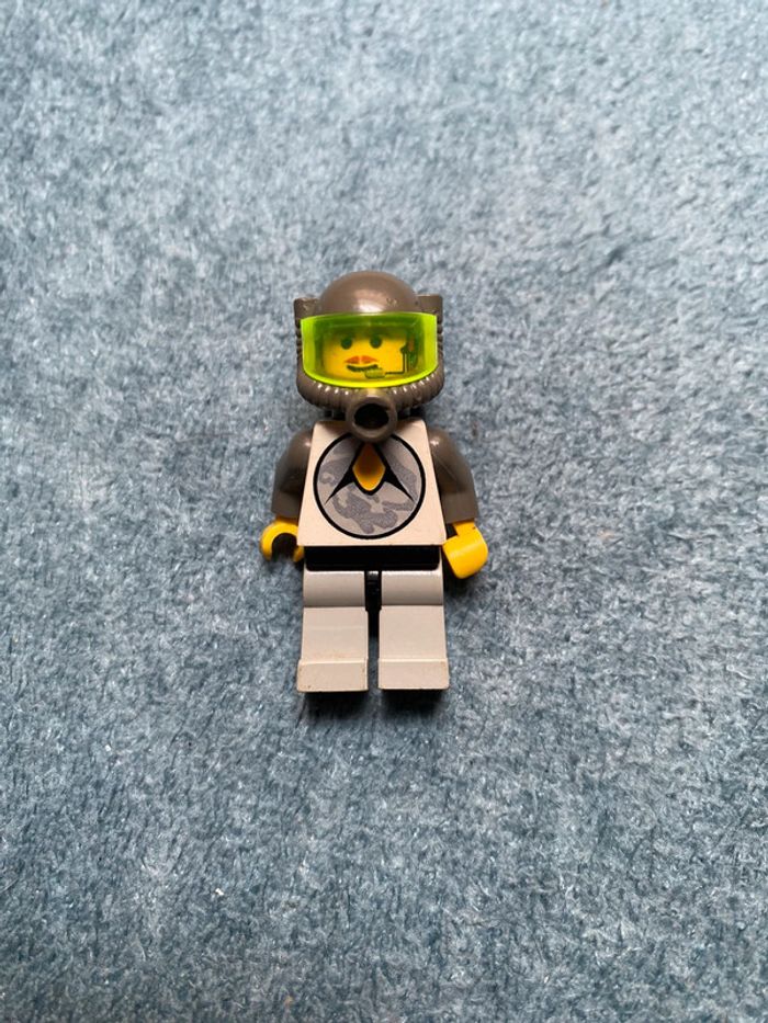 Minifigurine lego space explorien chief