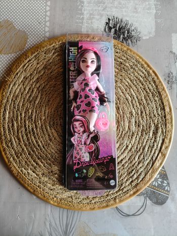 Draculaura Budget Doll 