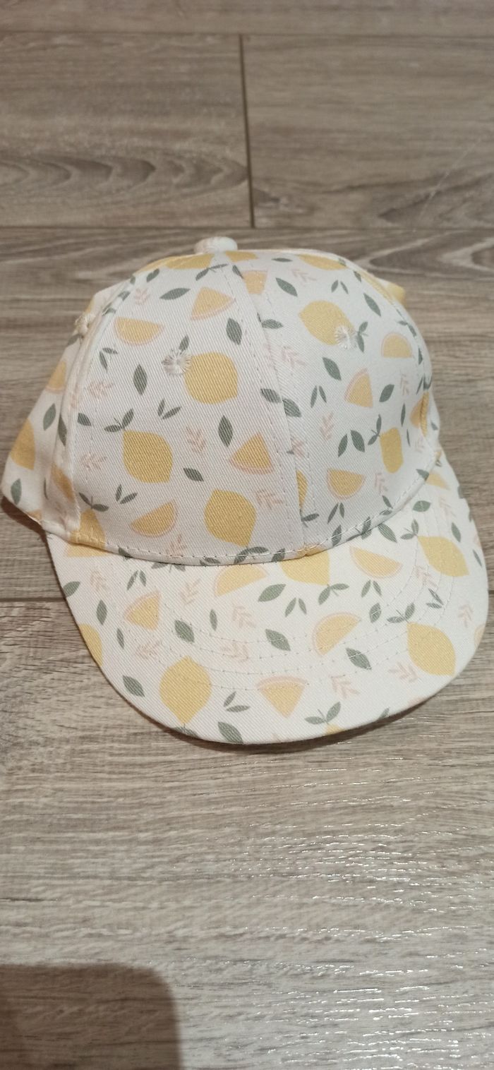 Lot printemps-été 18 mois - photo numéro 2