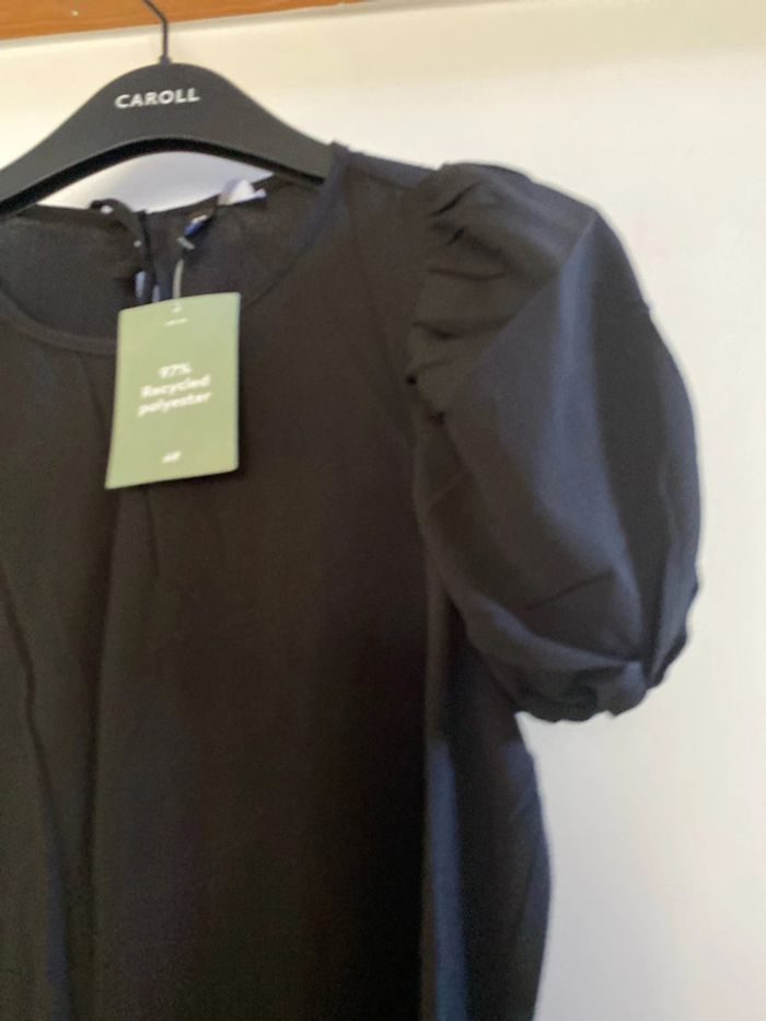 Petite robe noire de marque H&M XS neuve - photo numéro 3