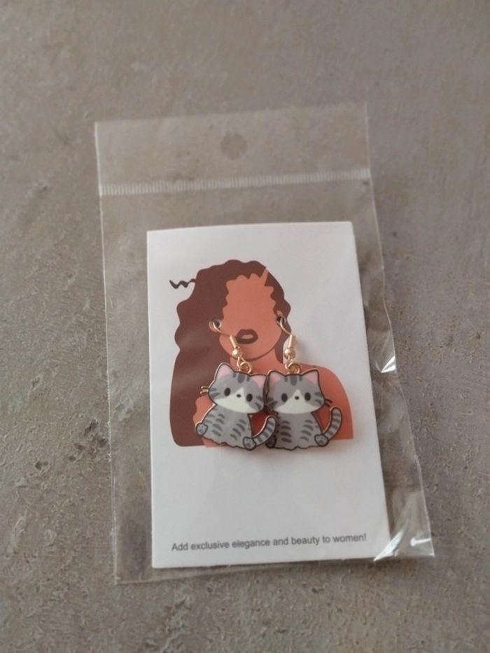 Boucles d'oreilles pendantes Chat - photo numéro 2