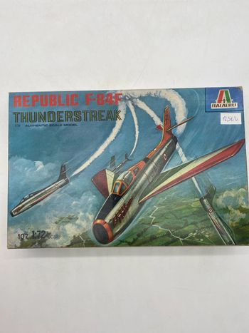 Maquette Italeri Républicaine F-84F Thunderstreak