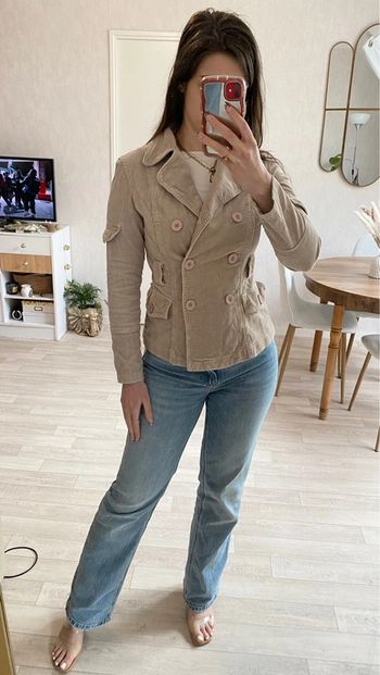 Veste blazer cintrée en velours côtelé beige