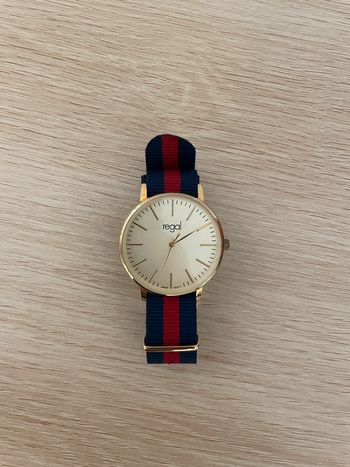 Montre de la marque Regal
