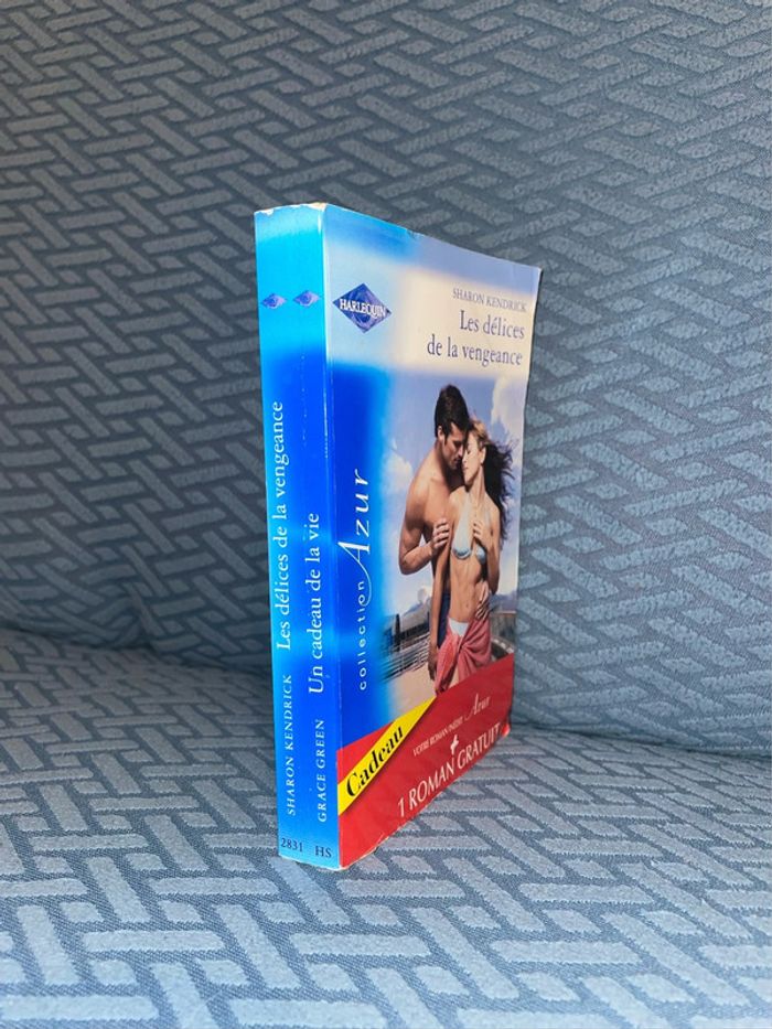 💫1 livre = 2 romans. Très bon état. - photo numéro 2