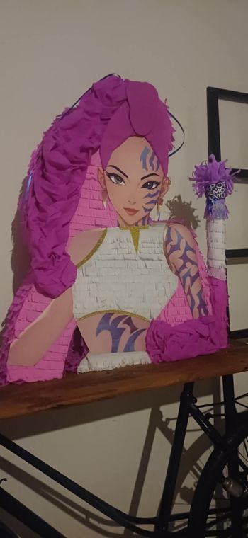 Pinata anniversaire k-pop 