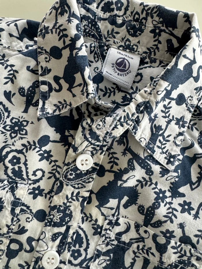 Chemise blanche à motifs bleu marine Petit Bateau Taille 18 mois - photo numéro 3
