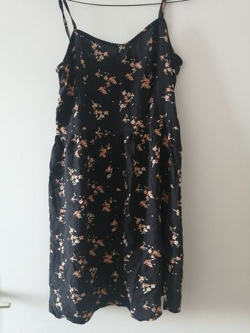 Robe à motifs noire à fleur