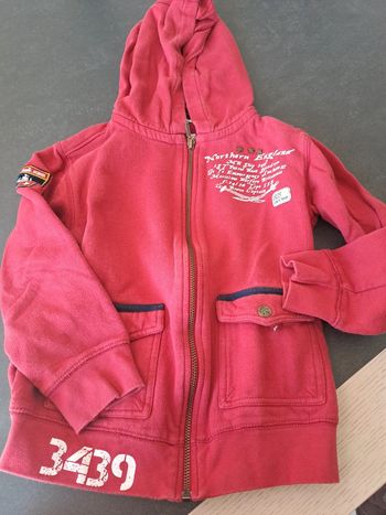 Gilet à capuche