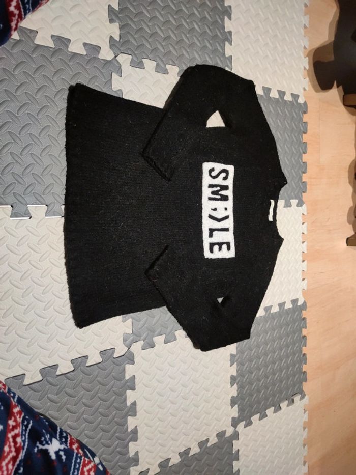 Pull noir smile 14 ans