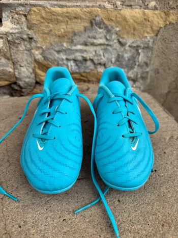 Crampons Nike Phantoms pointure 32