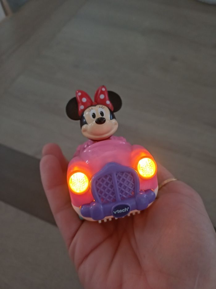 Voiture tutute bolide minnie