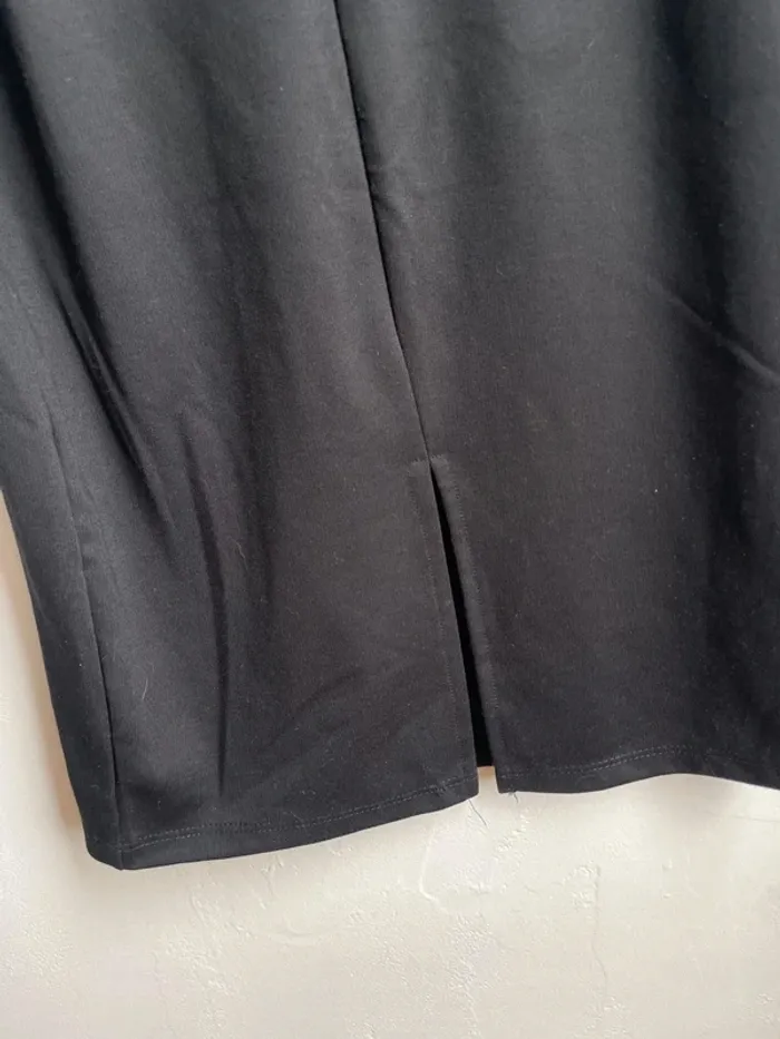 Robe moulante noir pull and bear - photo numéro 4