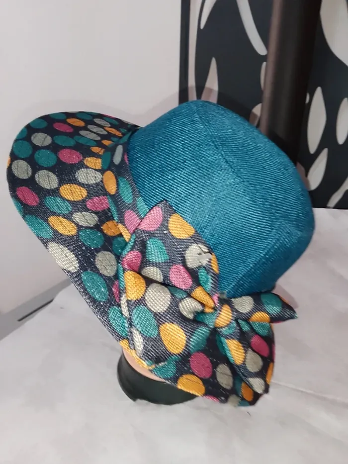 Chapeau T53cm - photo numéro 2