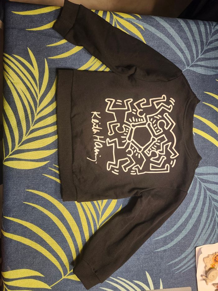 Sweat pull garçon Keith haring coeur noir 4 ans kiabi