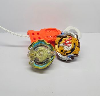 Lot Toupies Beyblade Burst