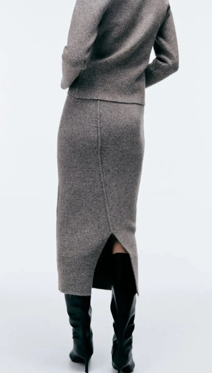 Très beau tailleur, jupe en laine Zara, taille M L - photo numéro 9