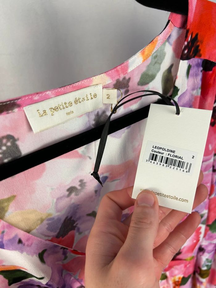 Robe à fleurs La petite étoile T2 / M neuve - photo numéro 7