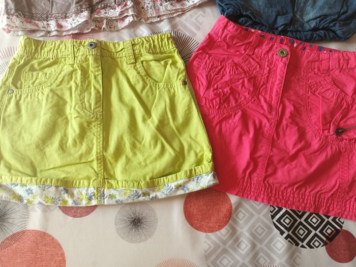 Lot 4 jupes taille 6 ans - photo numéro 3
