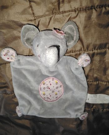 Doudou plat éléphant gemo
