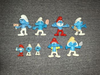 Lot de 9 jouets les Schtroumpfs 