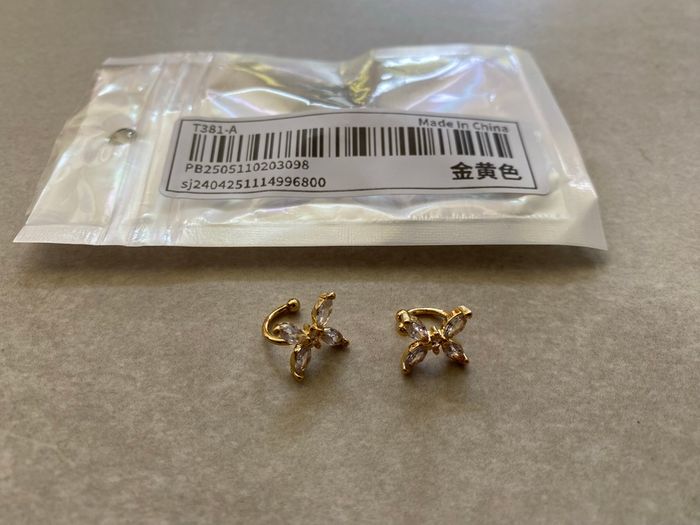 Boucles d’oreilles papillons SHEIN - photo numéro 4