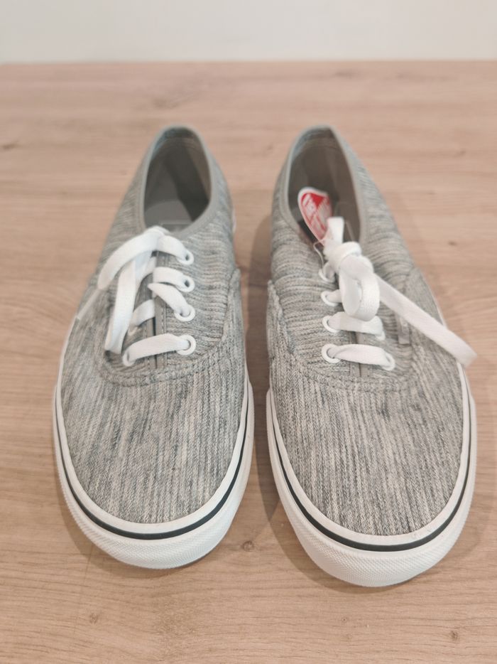 Vans taille 37, neuves - photo numéro 2