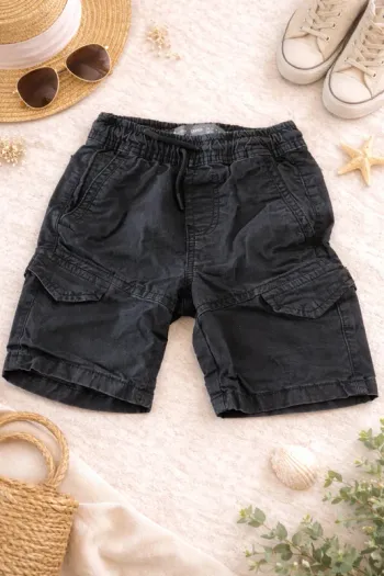 🖤 Short garçon – 5 ans – Primark 🖤