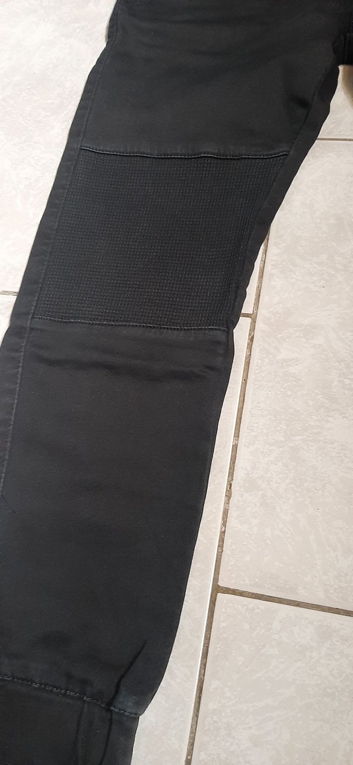 Pantalon noir - photo numéro 2