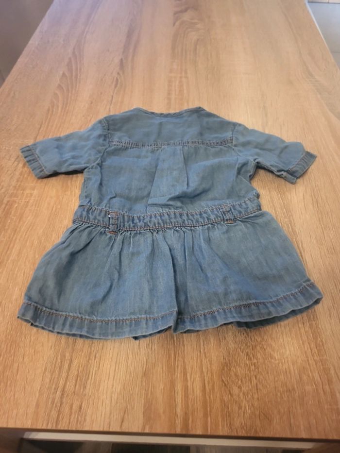 Robe. - photo numéro 2